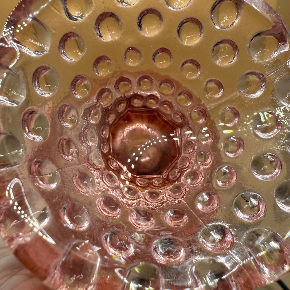 Vintage Pink Glass goblet - Picture 5 of 5